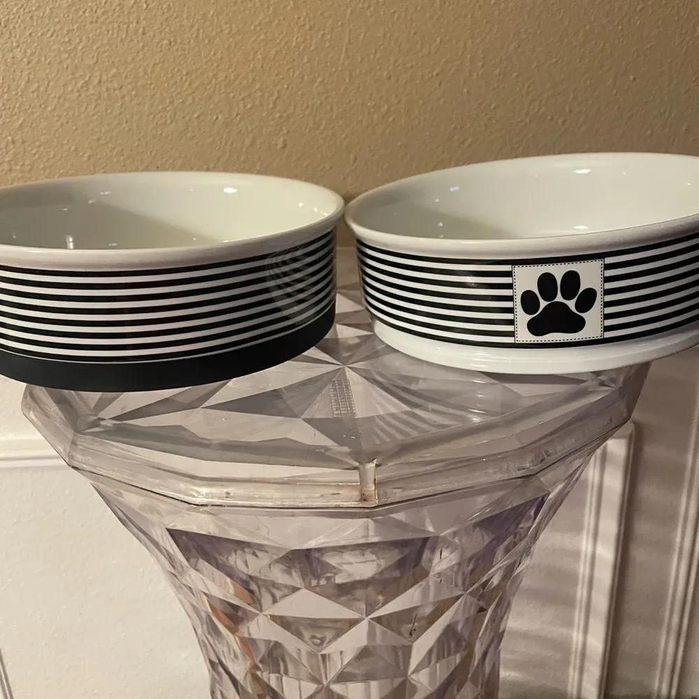 Bone Dry Classic Black and White Ceramic Sturdy Dog Bowls x 2